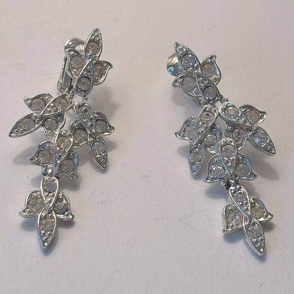 Vintage Sara Coventry 1964 Worlds Fair Clip On Dangle Drop Rhinestone Earrings - Picture 1 of 7
